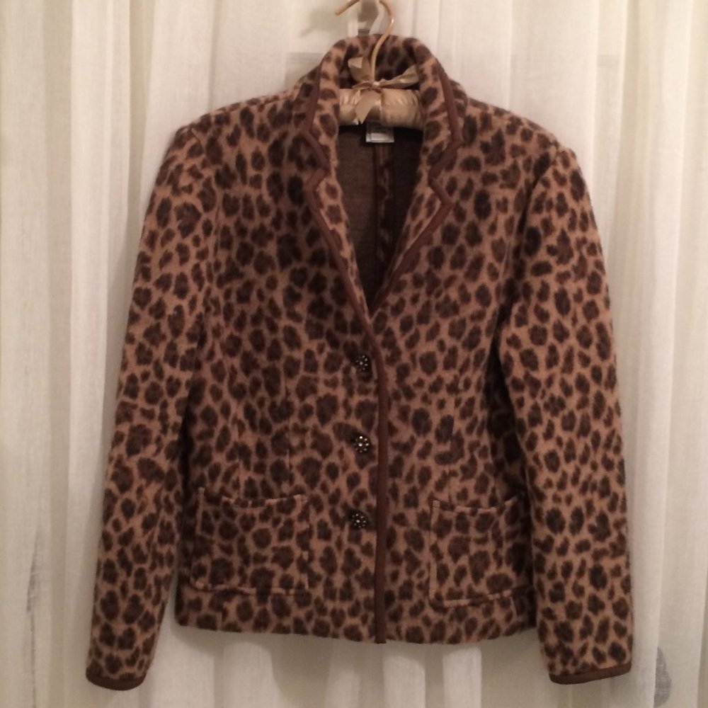 LEOPARD PRINT BLAZER 100%Merino Wool, No pet/no smoke